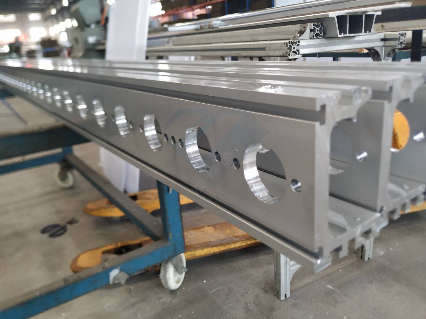 摩擦線鋁型材CNC加工 磨擦線設備長料鋁型材數控加工